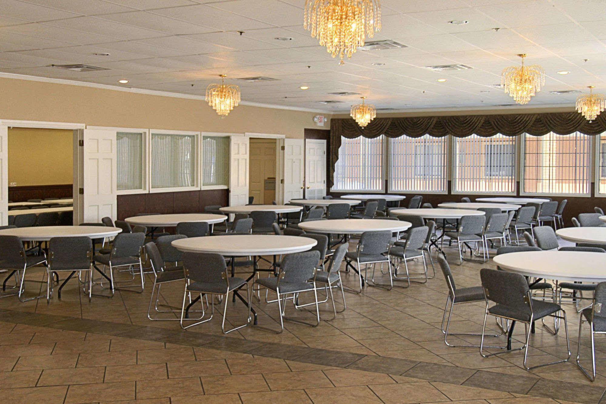 Travelodge By Wyndham Tulsa Restaurante foto